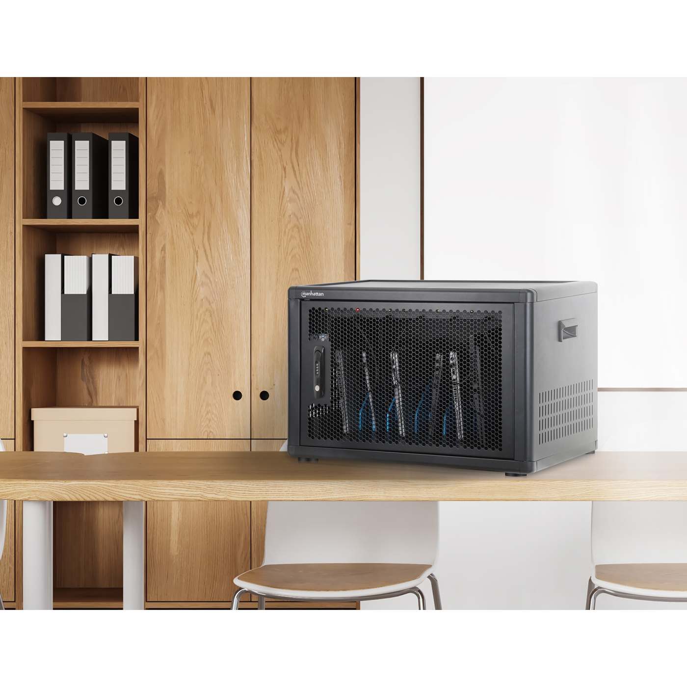 12-Port USB-C Desktop Charging Cabinet - 780 W Image 2