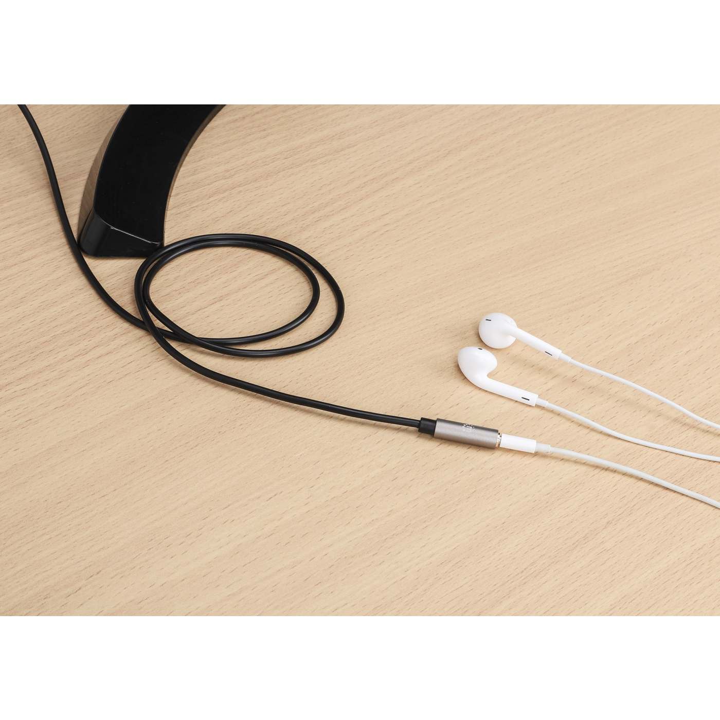 Stereo Audio Aux Extension Cable, 2 m Image 8