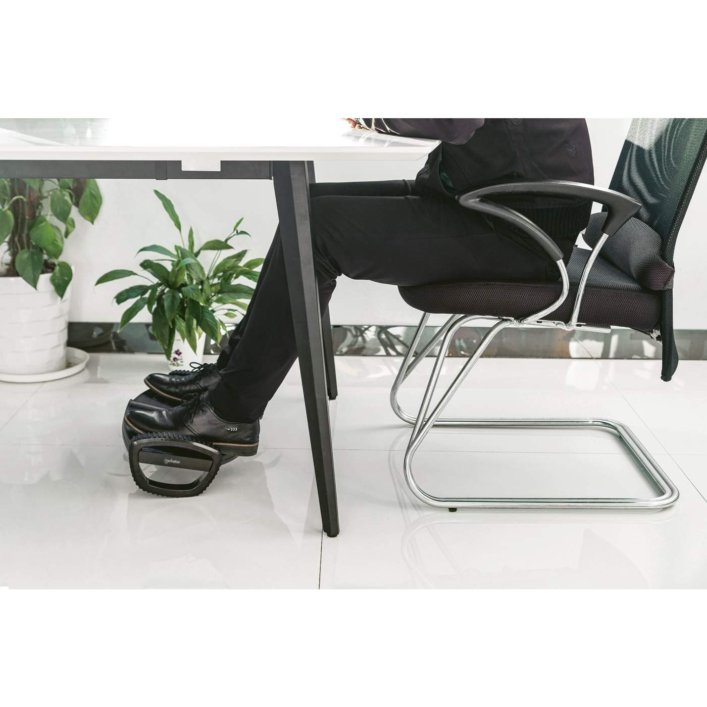 Ergonomic Foot Rocker Image 15